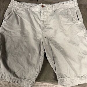 American Eagle Shorts - Light olive size 42